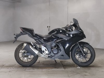 Suzuki GSX250R