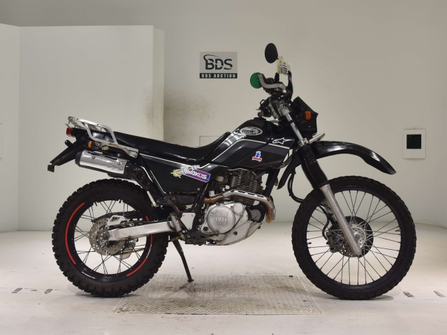 Yamaha SEROW XT225 2004