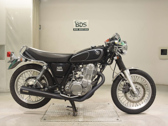 Yamaha SR400 2012