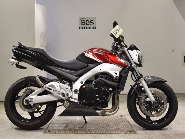 Suzuki GSR600 2007