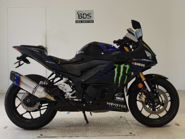 Yamaha YZF-R25A 2020