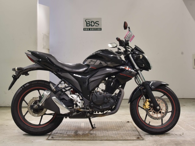Suzuki GIXXER150