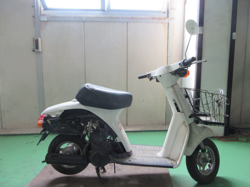 Suzuki ADDRESS V100