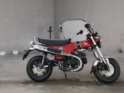Honda DAX125 2022