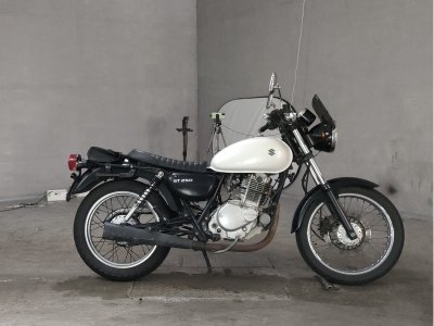Suzuki ST250