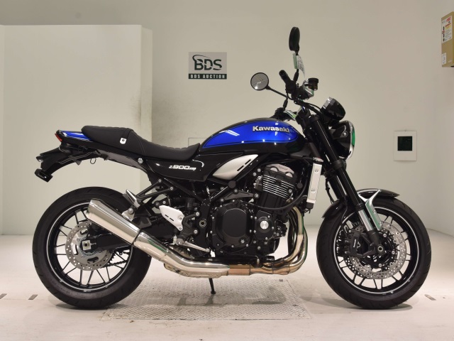 Kawasaki Z900RS 2024