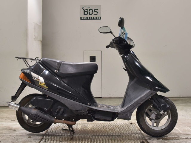 Suzuki ADDRESS V100