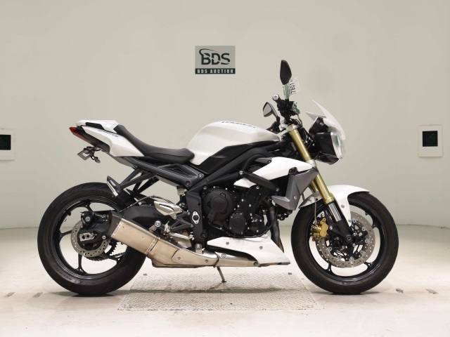 Triumph STREET TRIPLE 85 2014