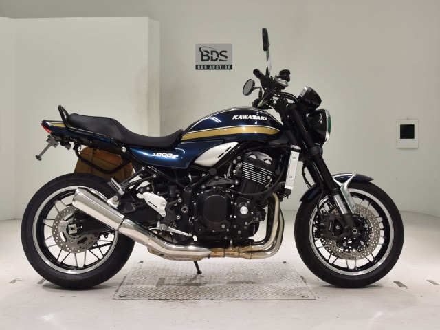 Kawasaki Z900RS 2021