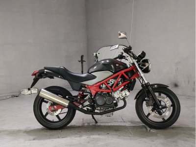 Honda VTR250 2011