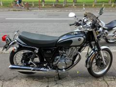 Yamaha SR400 2021