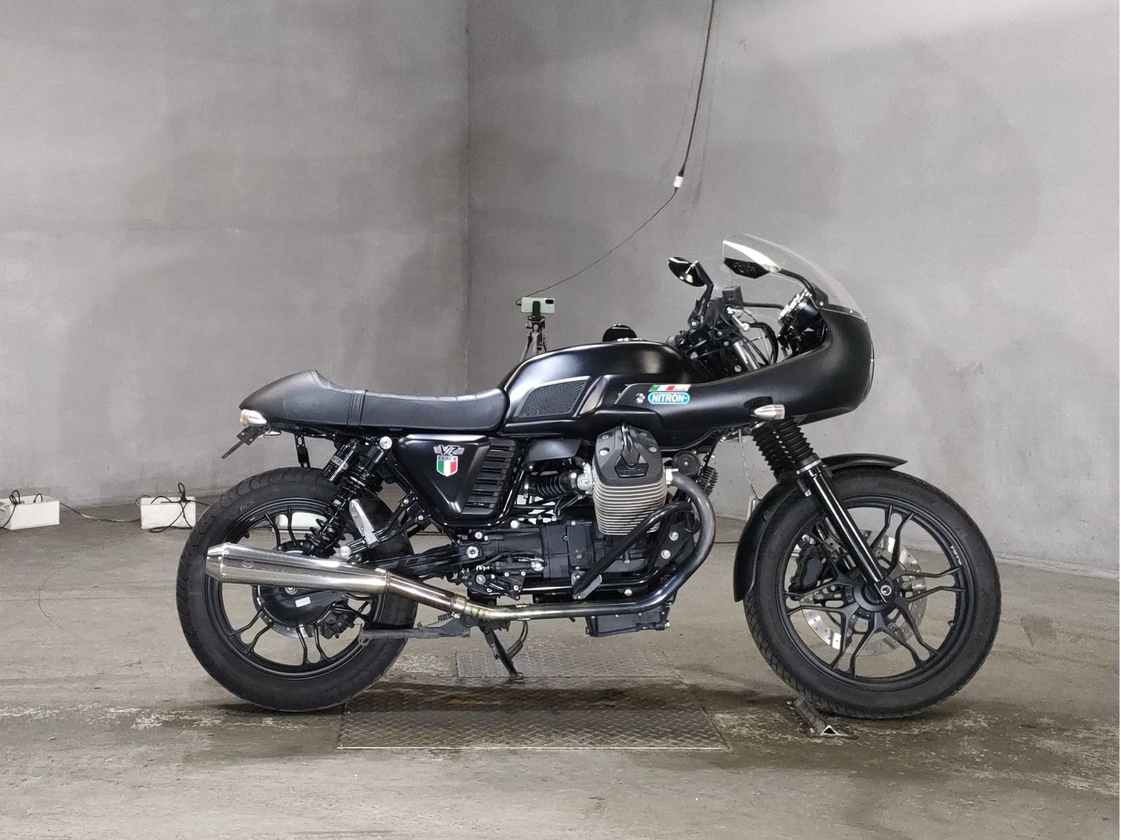 Moto Guzzi V7 STONE 2015