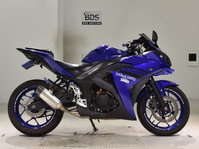 Yamaha YZF-R25 2015