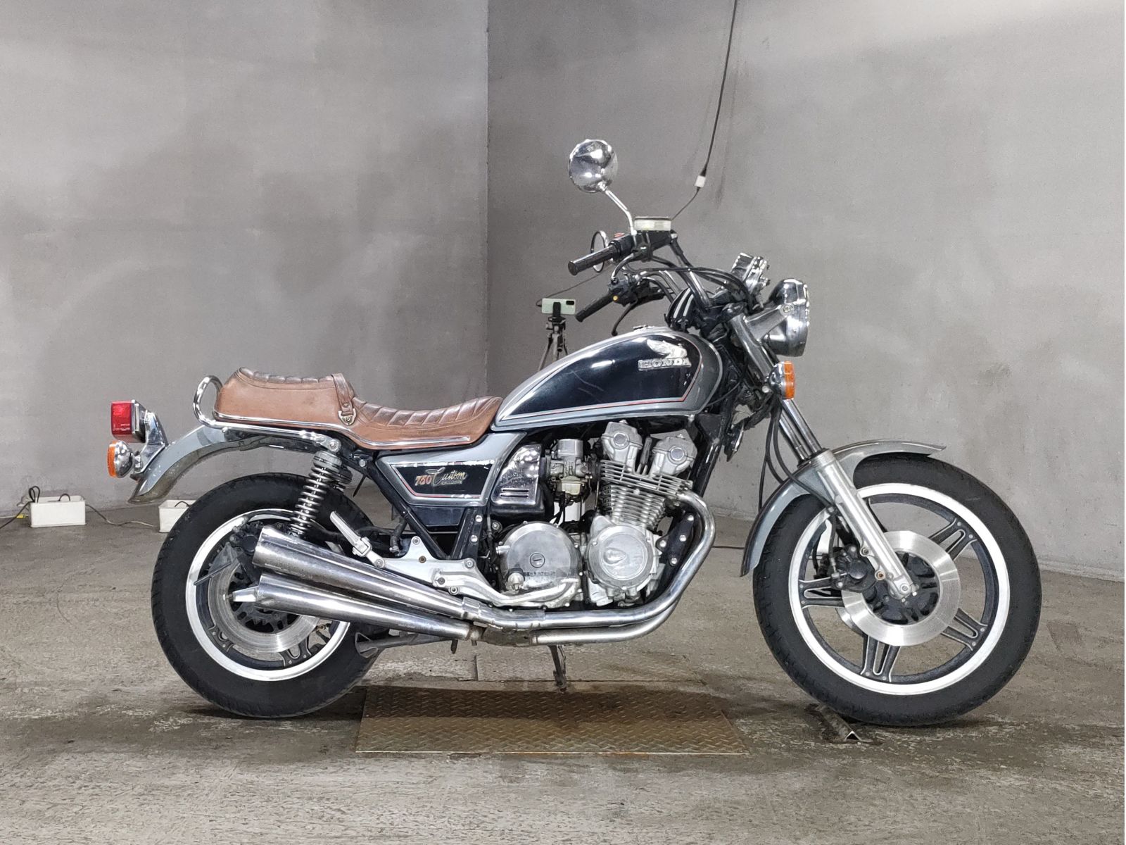 Honda CB750 CUSTOM 1980