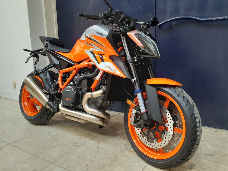 KTM 1290 SUPERDUKE R 2022