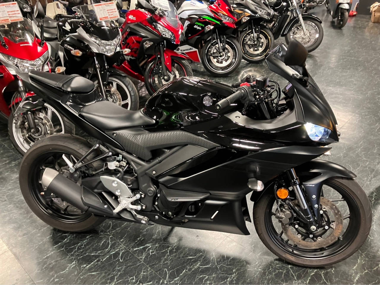 Yamaha YZF-R3A 2021