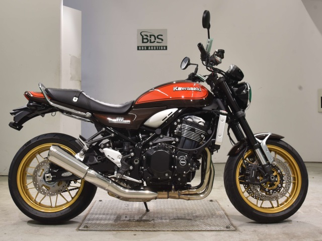 Kawasaki Z900RS 2022
