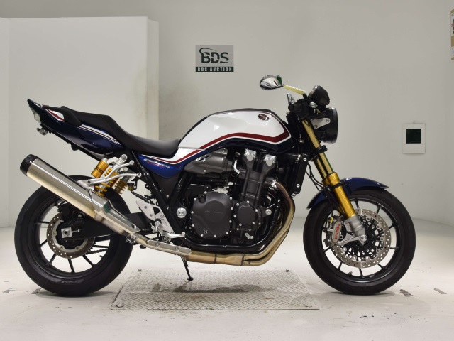 Honda CB1300SF 2024