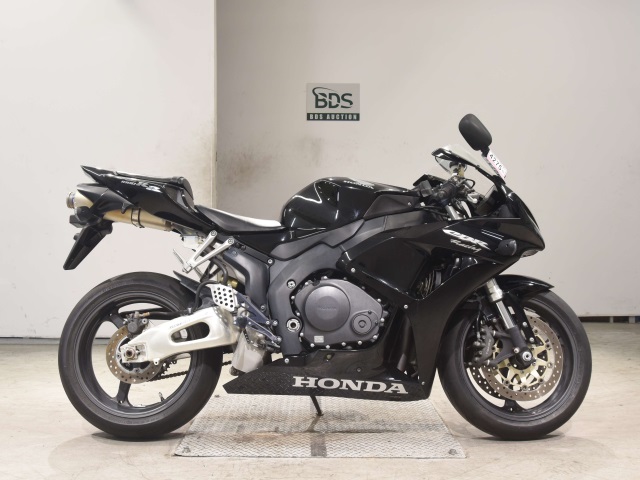 Honda CBR1000RR 2006