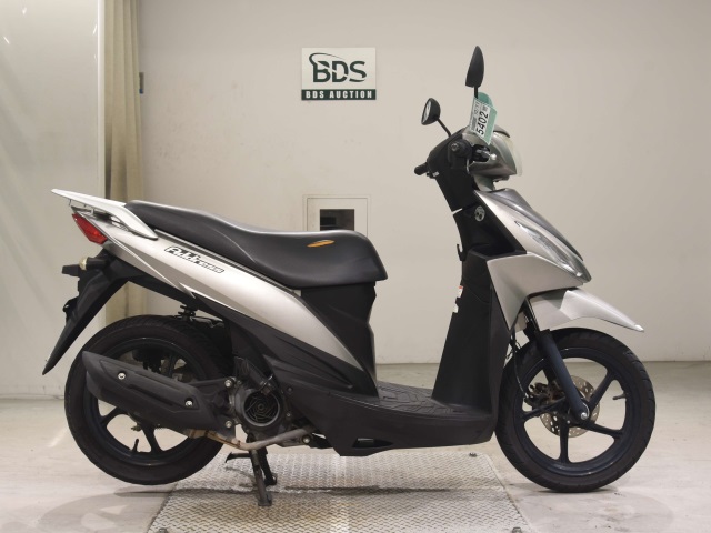 Suzuki ADDRESS V110