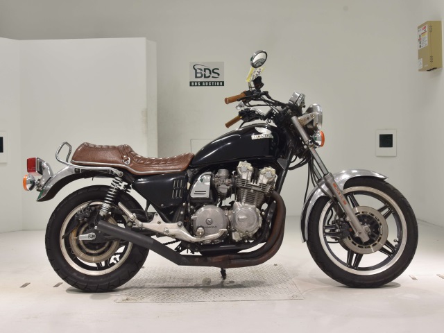 Honda CB750 CUSTOM 1981