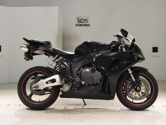 Honda CBR1000RR 2006