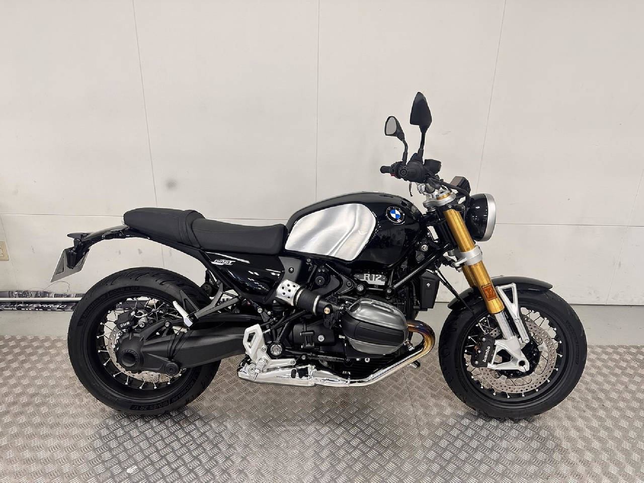 BMW R12 NINE T 2024