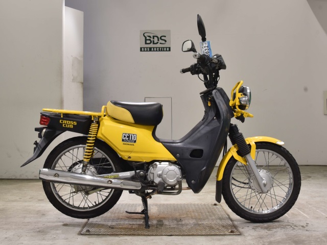 Honda CC110 CROSSCUB 2016