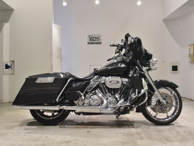 HD STREET GLIDE FLHXSE1800 2011