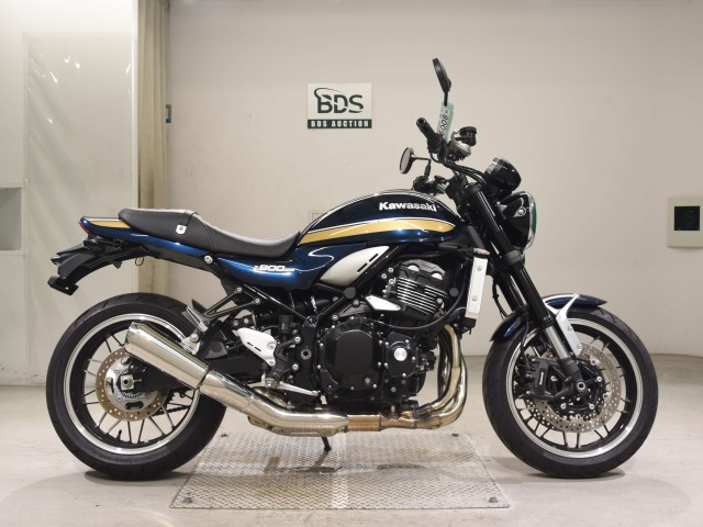 Kawasaki Z900RS 2023
