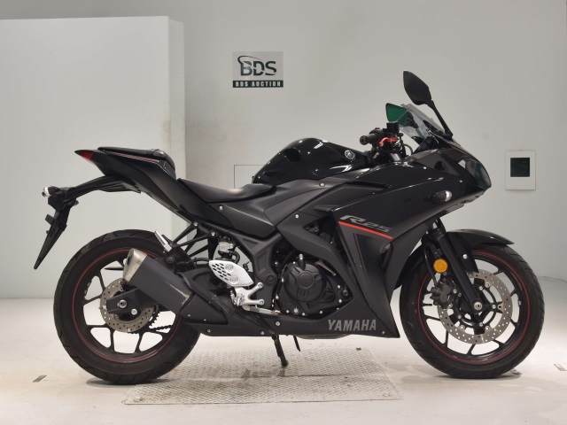 Yamaha YZF-R25 2018