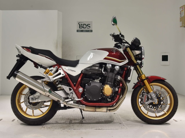 Honda CB1300SF 2023