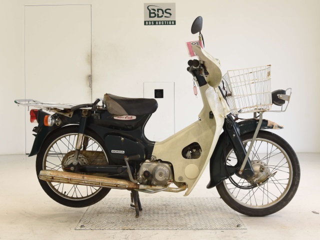 Honda C50 2002