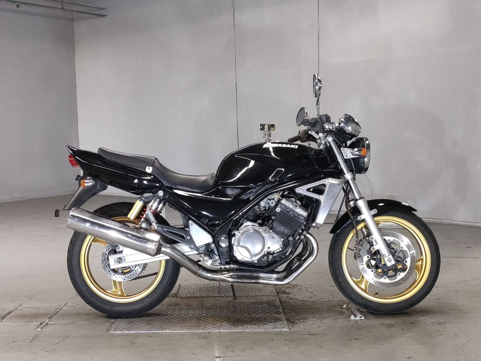 Kawasaki BALIUS ZR250 2003