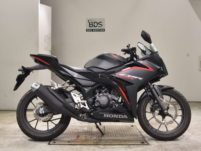 Honda CBR150R 2019