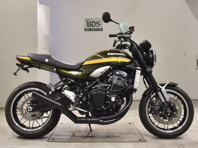 Kawasaki Z900RS 2021
