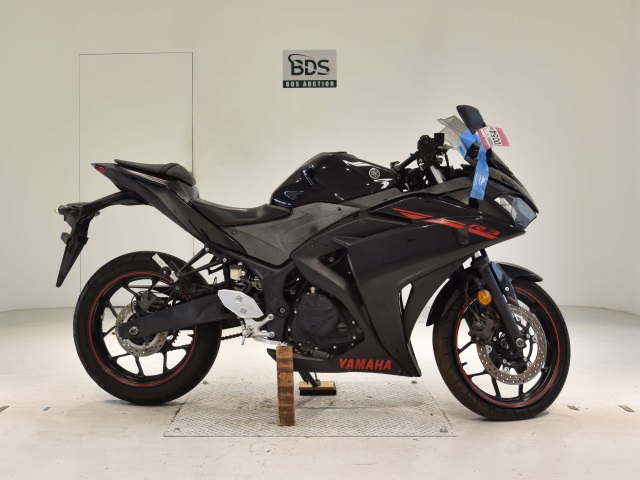 Yamaha YZF-R3 2015