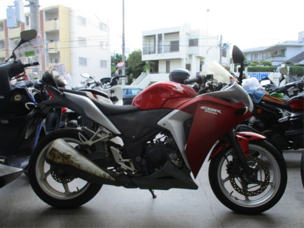 Honda CBR250R 2011