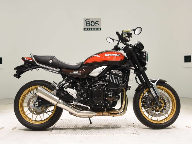 Kawasaki Z900RS 2022