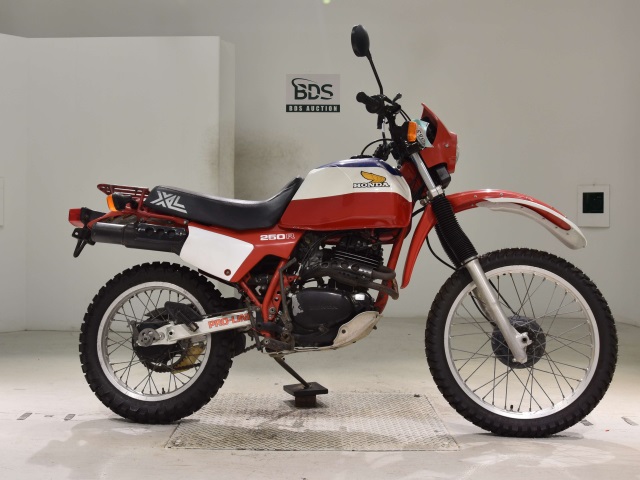 Honda XL250R PARIS-DAKAR 1982