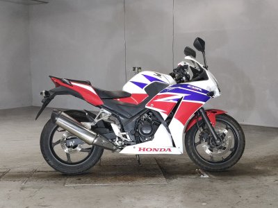 Honda CBR250R 2015