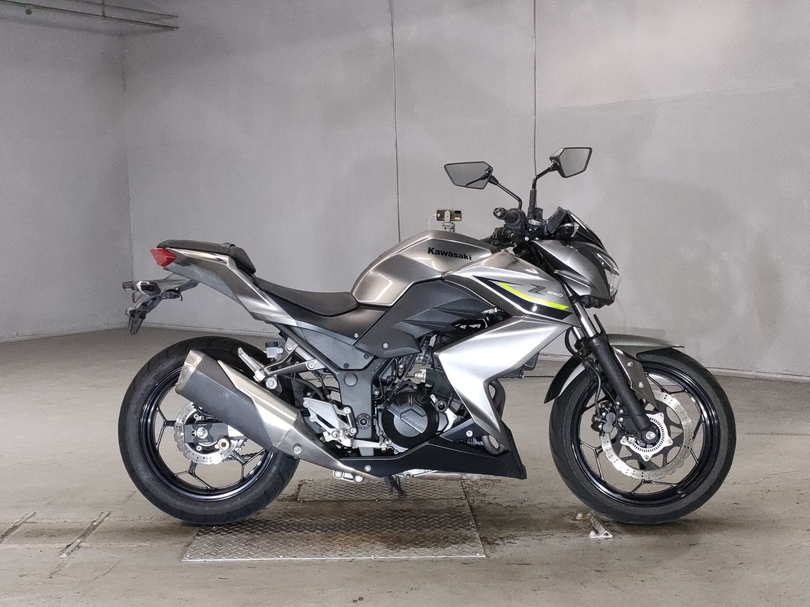 Kawasaki Z250 2017