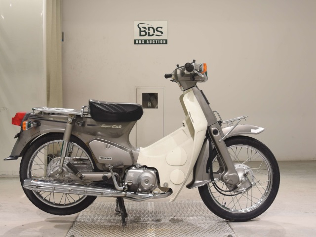 Honda C90-E 2005