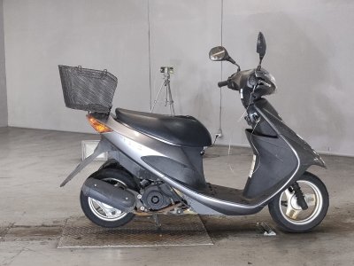 Suzuki ADDRESS V50