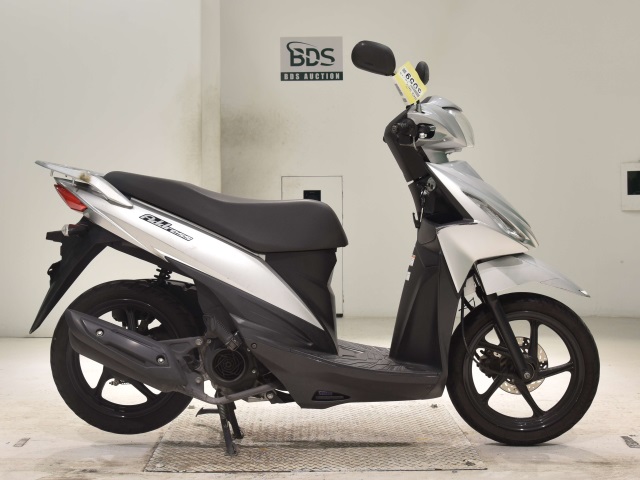 Suzuki ADDRESS V110