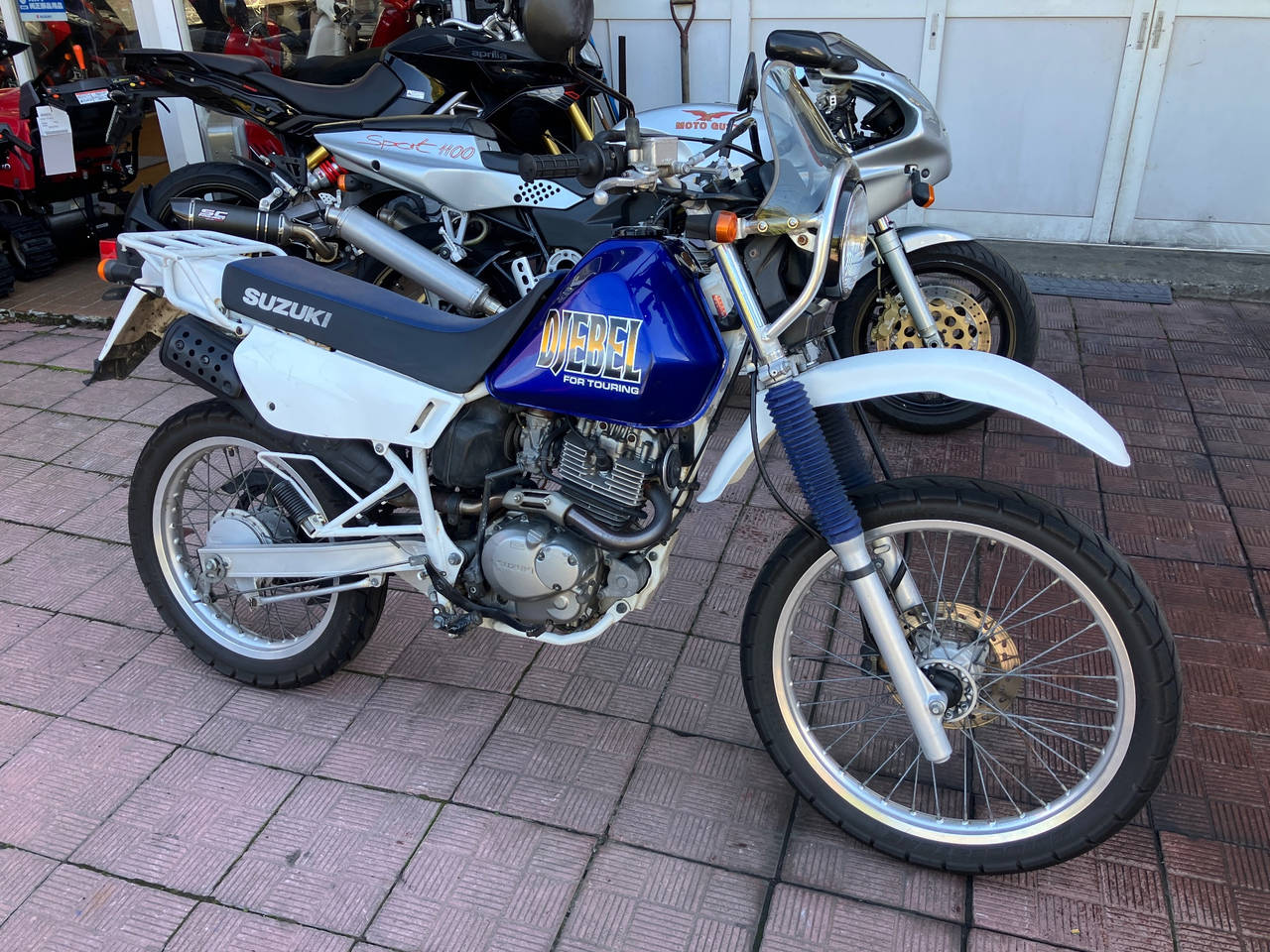 Suzuki DJEBEL200 2000