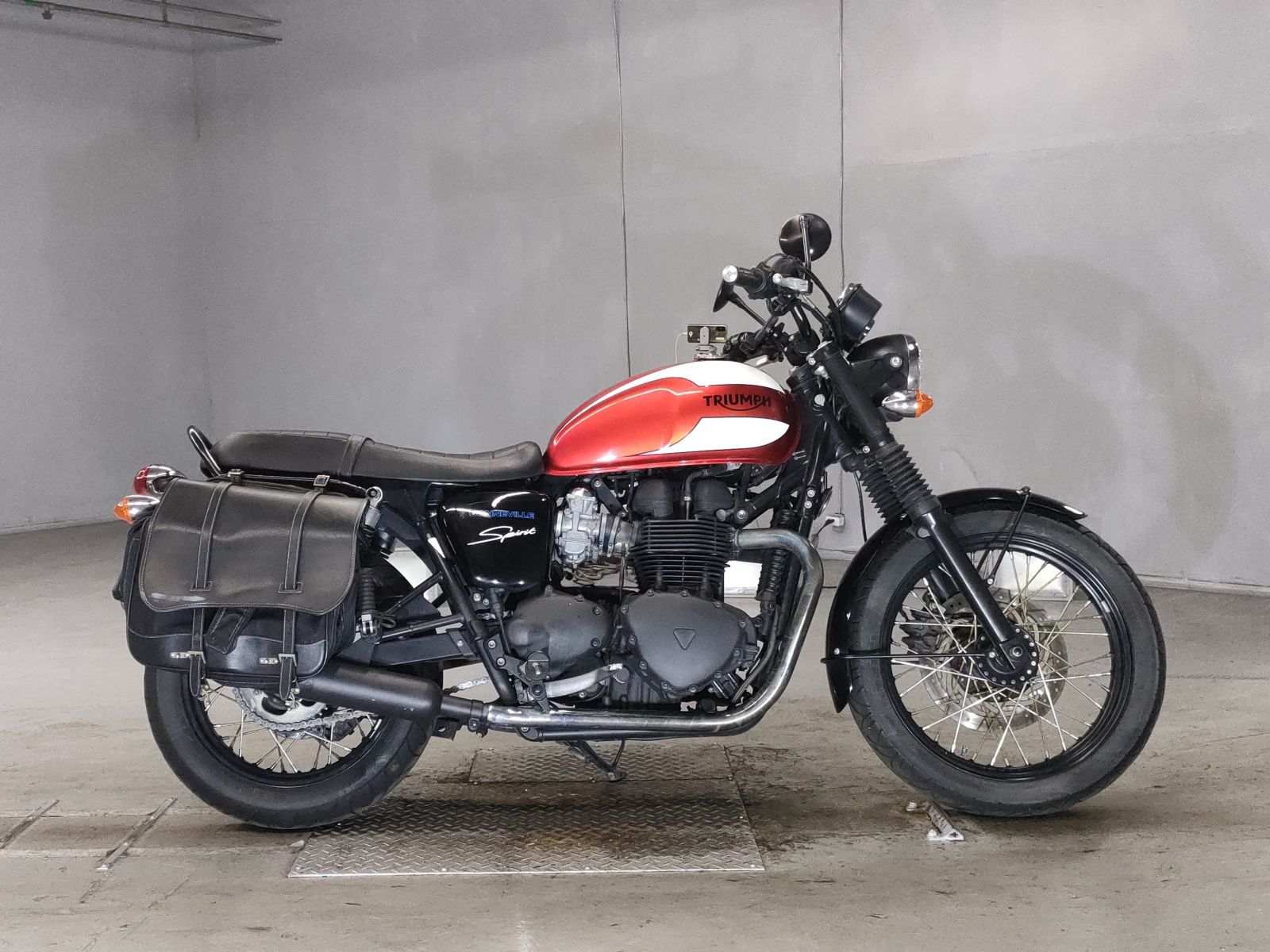 Triumph t100 bonneville 2015