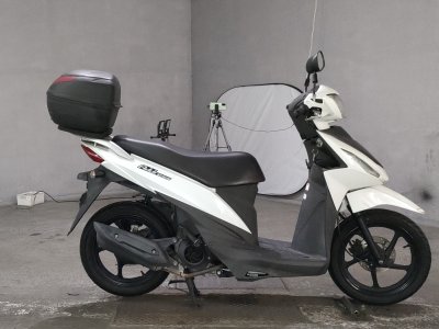 Suzuki ADDRESS V110