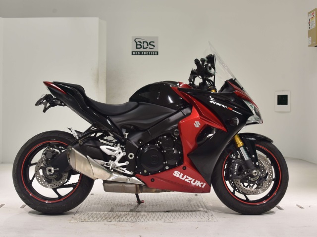 Suzuki GSX-S1000F 2015