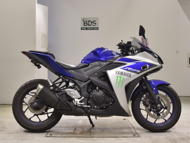 Yamaha YZF-R25A 2015